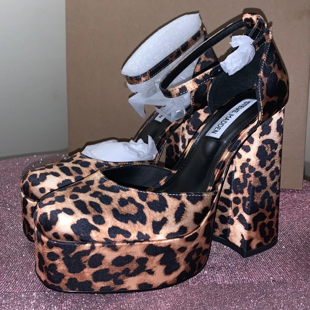 Steve Madden TAMY Leopard Satin‎